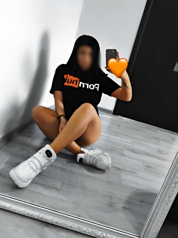 Индивидуалка Каролина, доступна для личного знакомства от 10000 руб