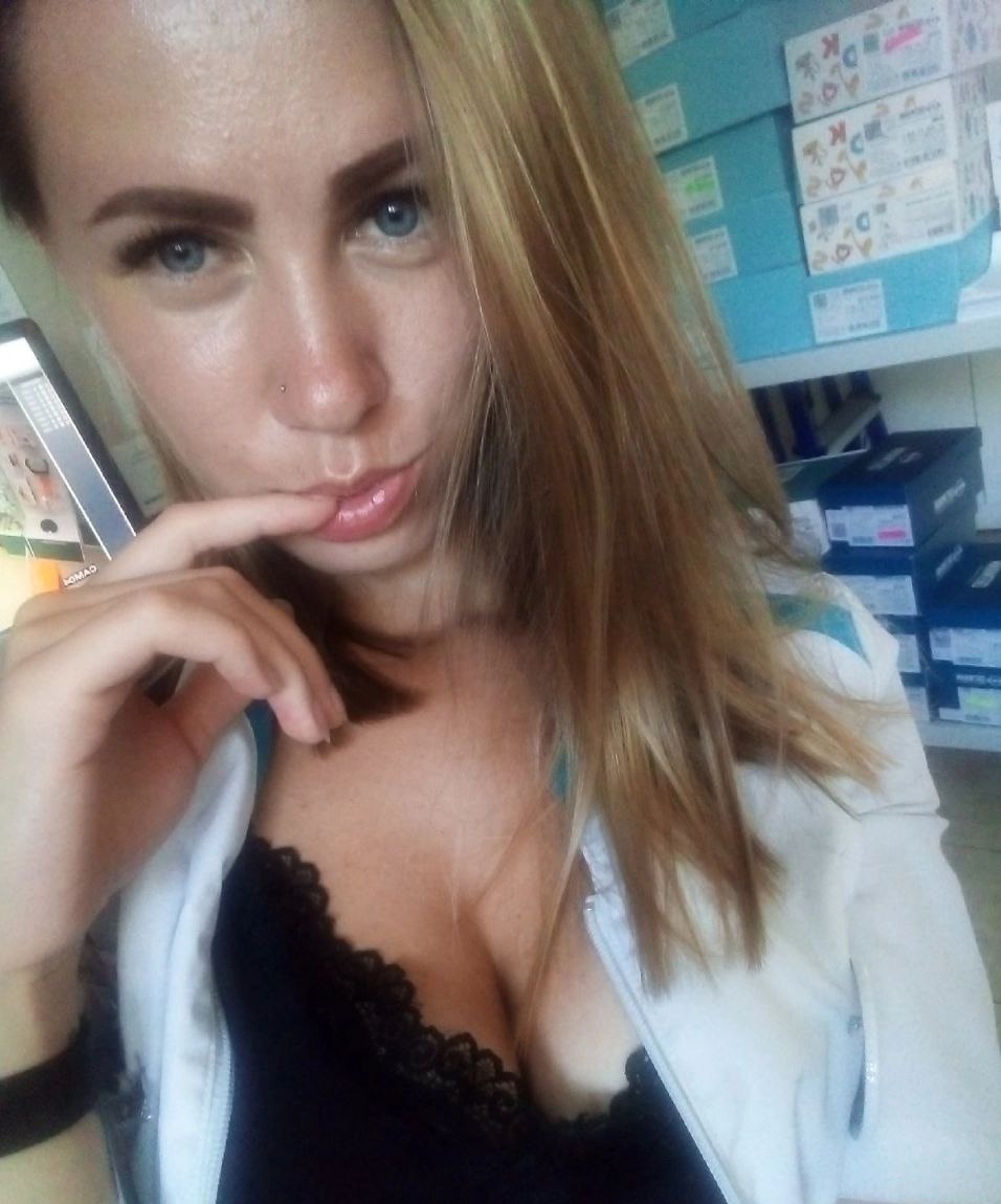 Маша привлекальеная девушка из Целина цена от 3000 руб