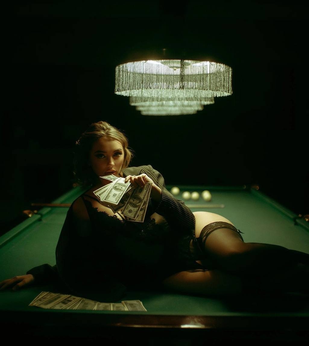 Мария привлекальеная девушка из Целина цена от 7000 руб