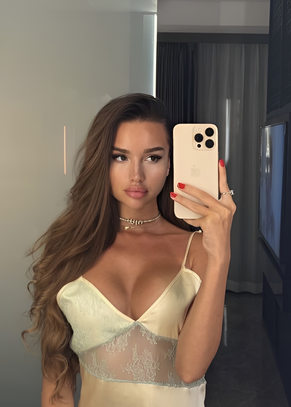 Индивидуалка КРИСТИНА, доступна для личного знакомства от 18000 руб