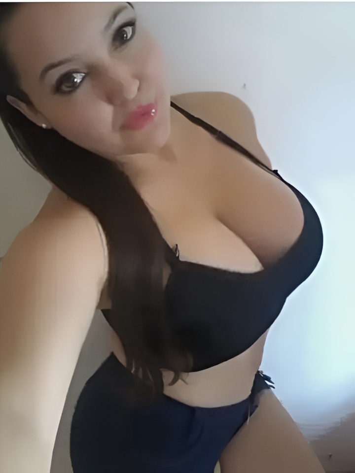 Индивидуалка Каролина, доступна для личного знакомства от 2000 руб