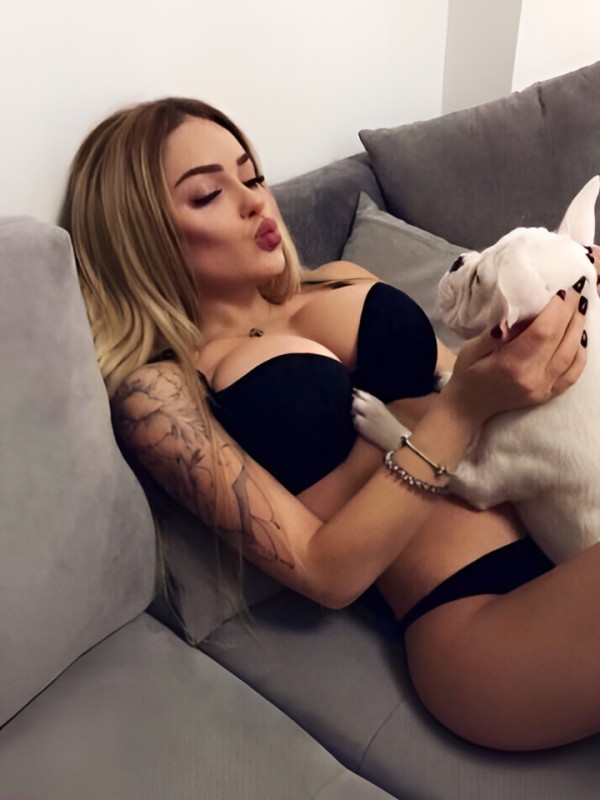 Чулпан привлекательная девушка из Целина цена от 5000 руб