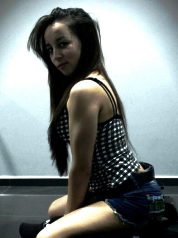 Арина привлекательная девушка из Целина цена от 3500 руб