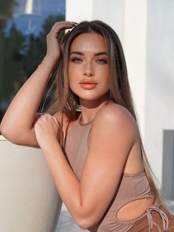 Алла привлекательная девушка из Целина цена от 4000 руб